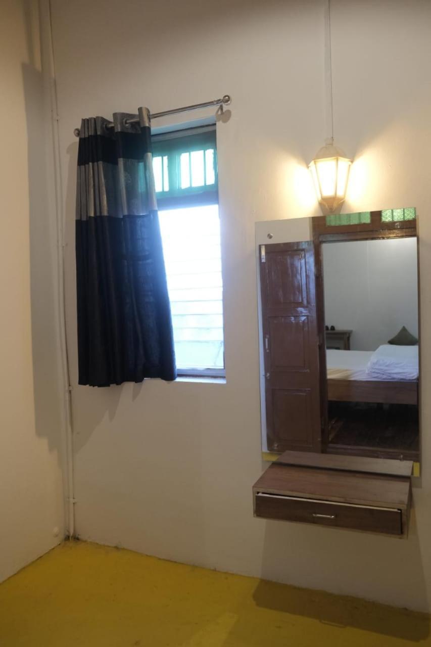 Hotel Ashirwad جوناغاد المظهر الخارجي الصورة